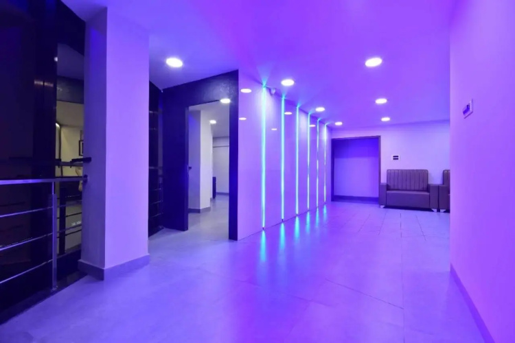 Hotel Amit executive Karad