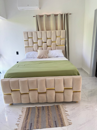 Nashaly Suite