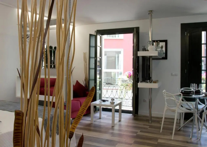 Acio blanco. Loft en el Casco Histórico de Ourense