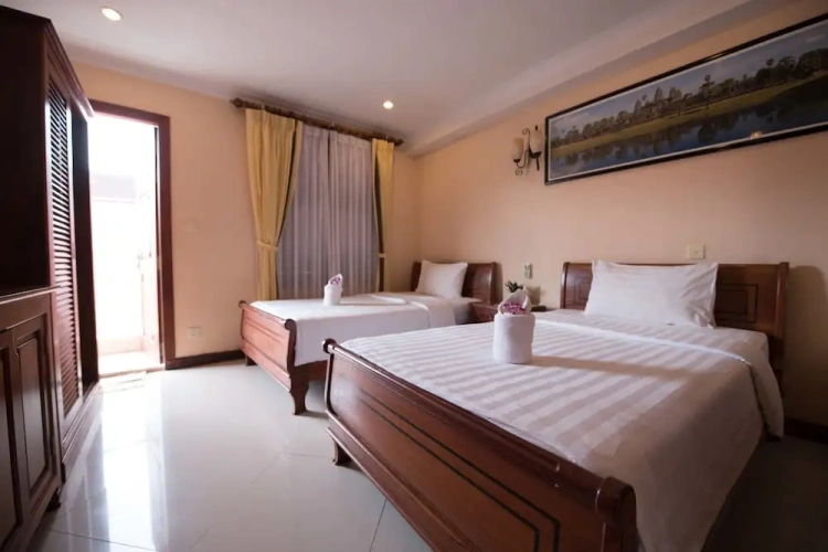 Deluxe Twin room with balcony