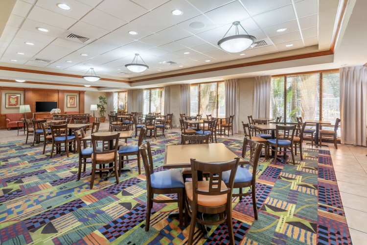 Best Western Plus Kendall Hotel & Suites photo 31