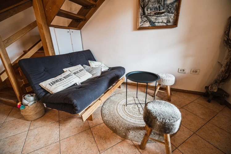 3 Bedrooms Apartment