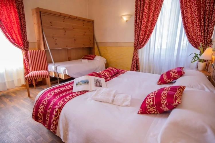 Triple room