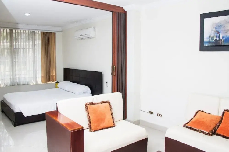 Shofar Apartahotel