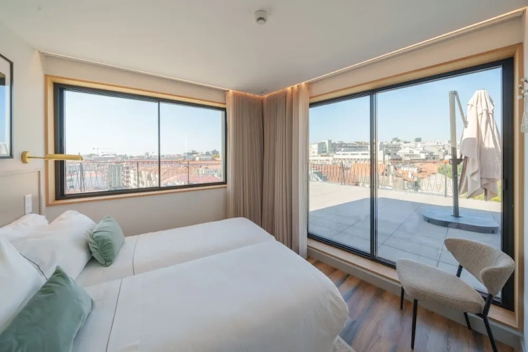 Apartment with balcony