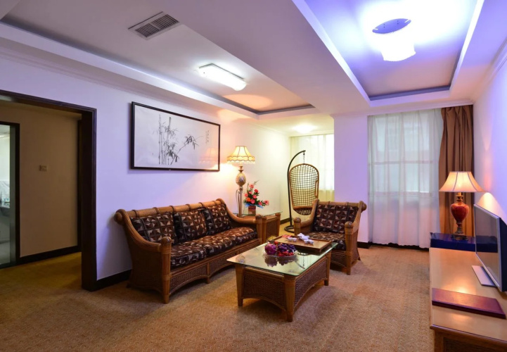 Baodao Exhibition Center Hotel