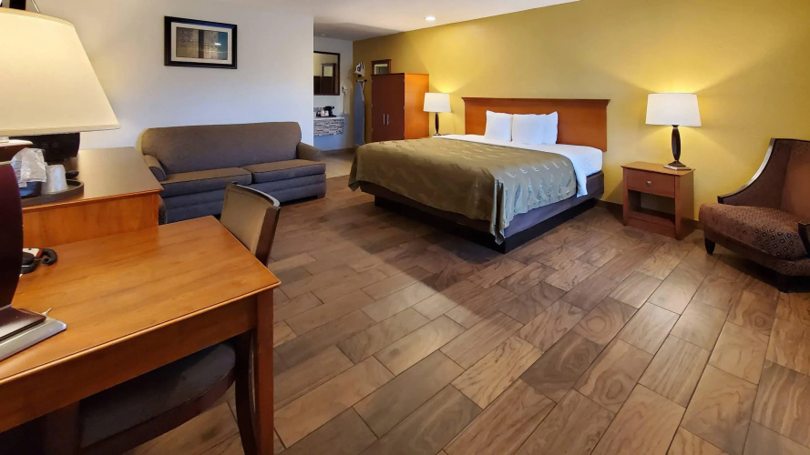 Mount Vernon Inn Escondido Downtown