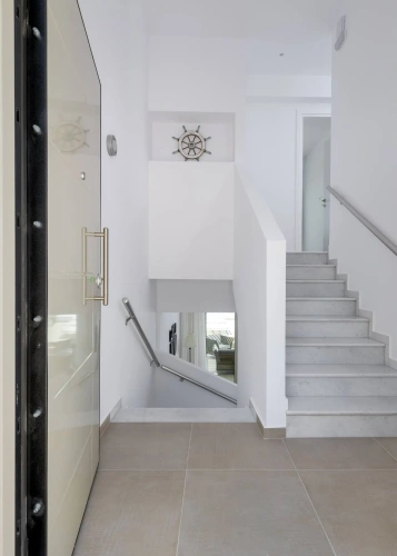 4 Bedrooms Villa