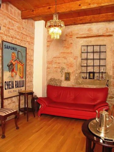 Casa Rozelor