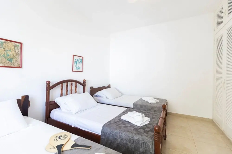 Casa a 50m da Praia com Churrasqueira