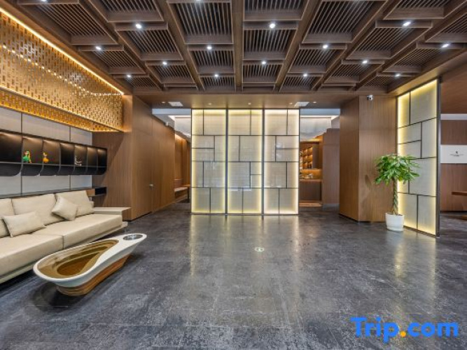 Rezen Reheal Hotel
