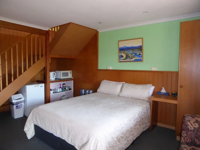2 Bedrooms Economy Studio