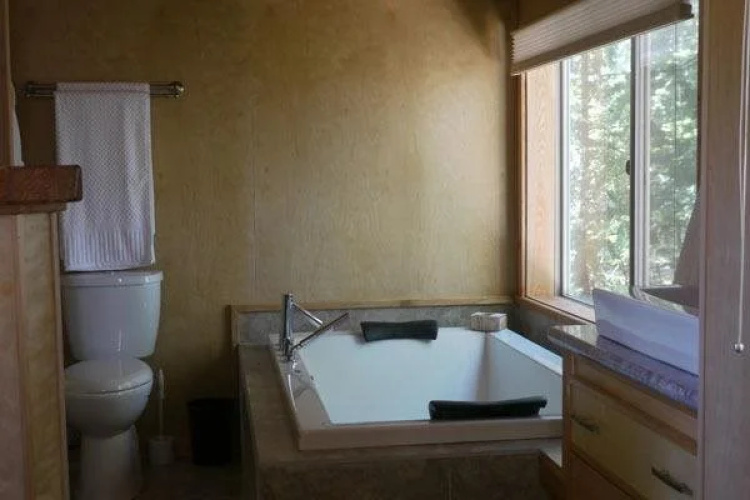 The Savary Island Resort
