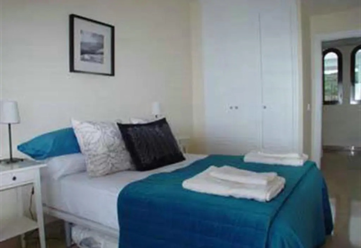 3 bed Penthouse great views