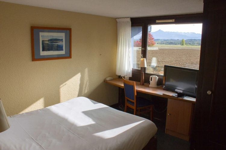 Kyriad Tarbes Odos