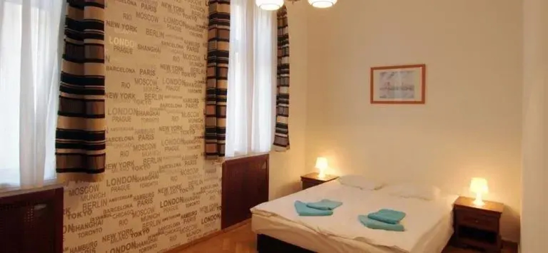 Gozsdu Apartment