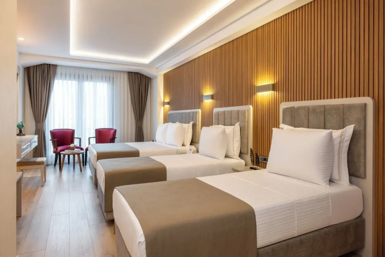 Superior Quadruple room