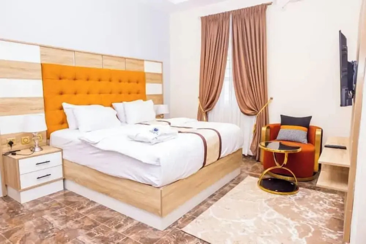 Hilton Palace Hotel