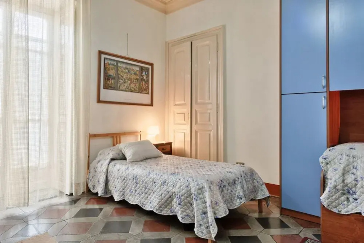 Porta Nuova Roomy Flat