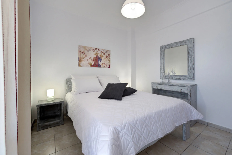 Akrotiri Apartments