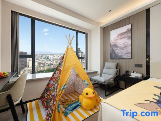 Standard Twin Family room