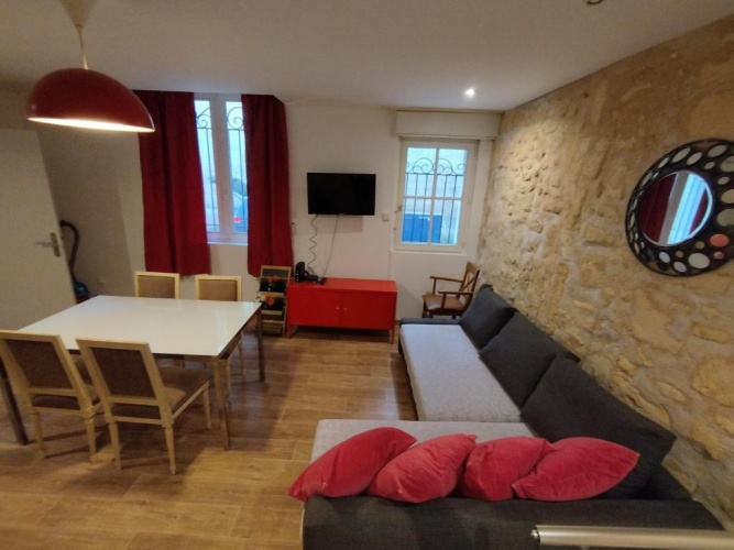 2 Bedrooms Apartment with view