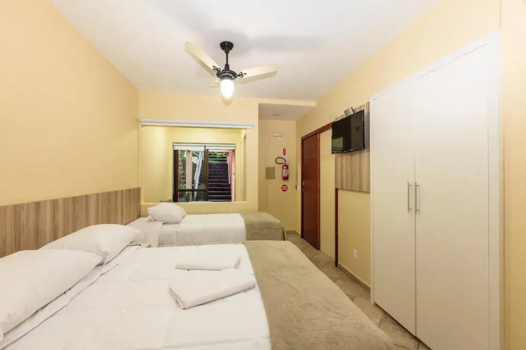Letto Hotel Jurere Guest House