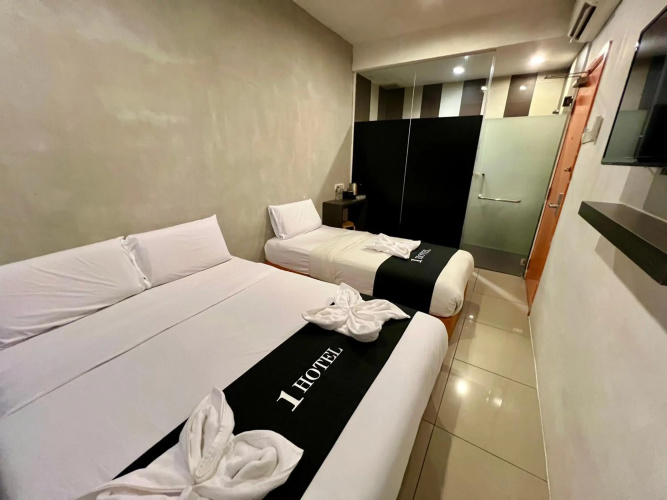 1 Hotel Taman Connaught
