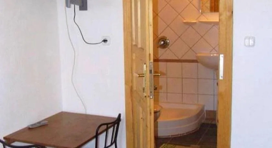 Hungaria Guesthouse