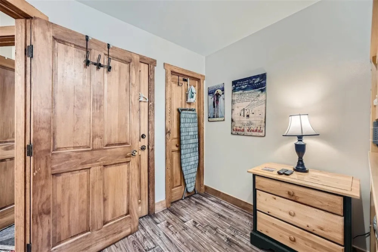 2225 Red Hawk 2 Bedroom Condo by RedAwning