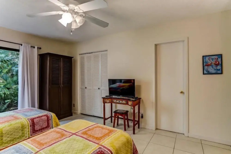 1217 Lagoon Villas