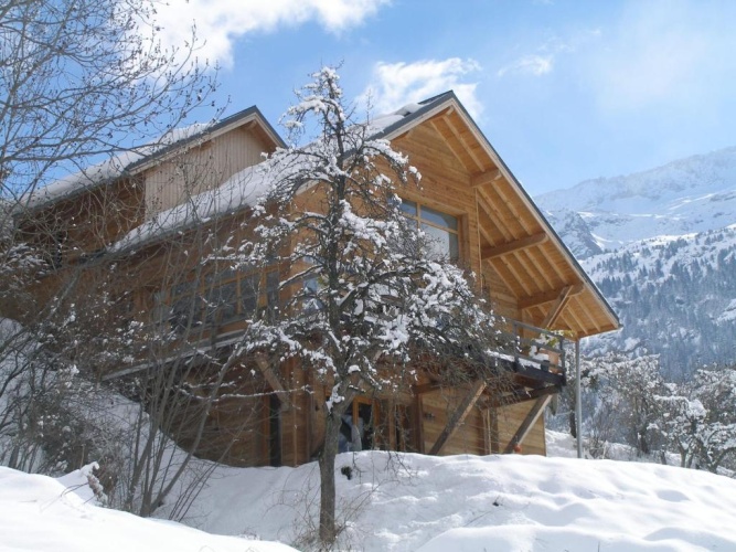 4 Bedrooms Chalet