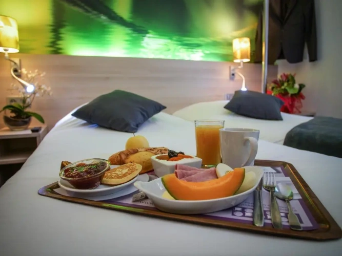 Standard Triple room