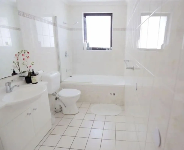2 Bedrooms Apartment with garden view