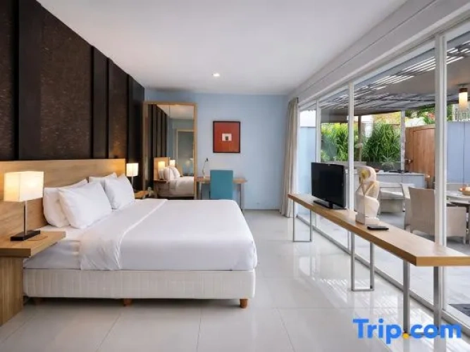2 Bedrooms Villa