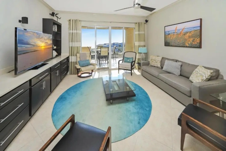 2 Bedrooms Apartment