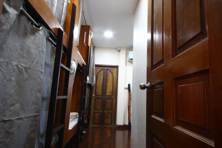 Coffee at Home Hostel - Adults Only
