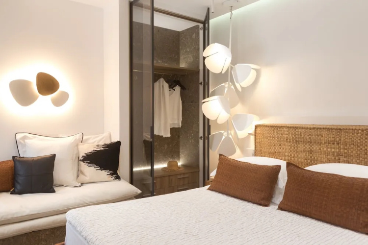 Kallos Villas & Suites