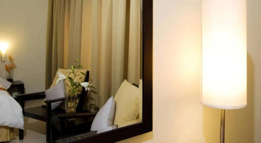 iShine Hotel