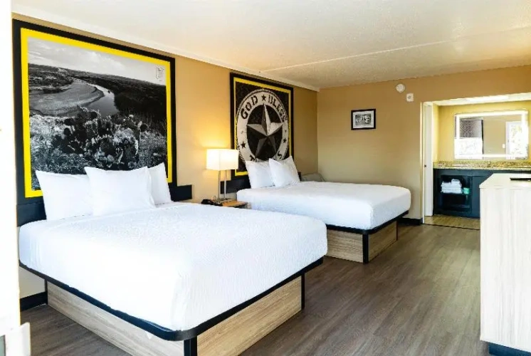Standard Quadruple room