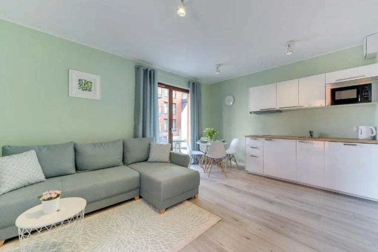 1 Bedroom Apartment with balcony