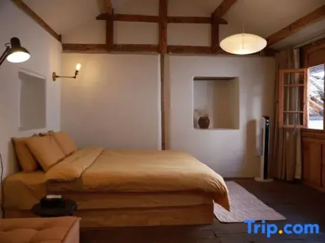 1 Bedroom Duplex Suite