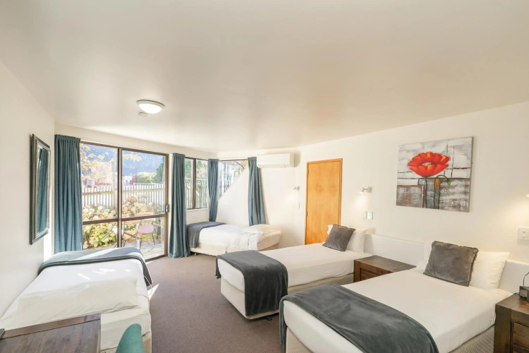 Melbourne Lodge