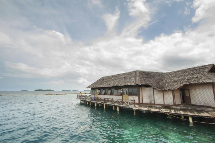 Pulau Pelangi Resort