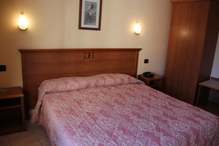 Demy Hotel