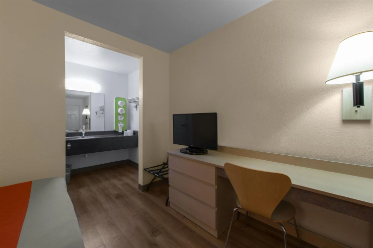 Motel 6 Saint Joseph, MO