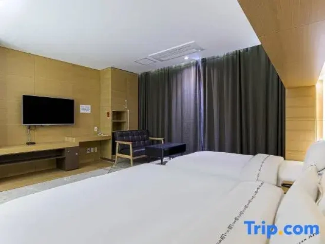 Business Twin Family Suite