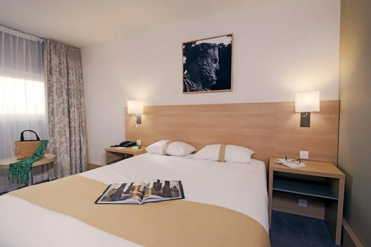 Best Western Plus Paris Orly Airport 4