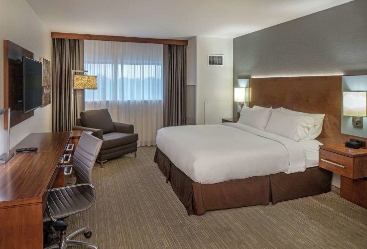 Doubletree By Hilton Omaha Southwest photo 8