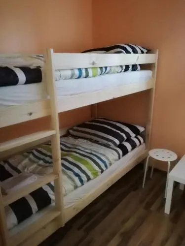 Hostel52